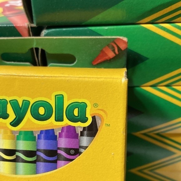 Crayola Classic Crayons 24 Count 10 Boxes - Picture 3 of 12